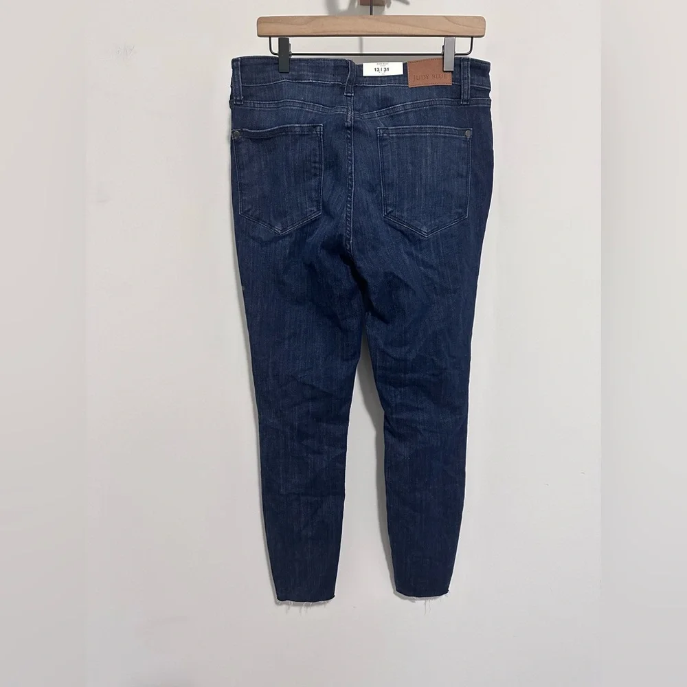 Judy Blue Mid Rise Skinny Dark Wash Jeans, Raw Hem - size 31